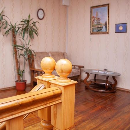 Hotel Piligrim 3 Mykolaiv Exterior photo