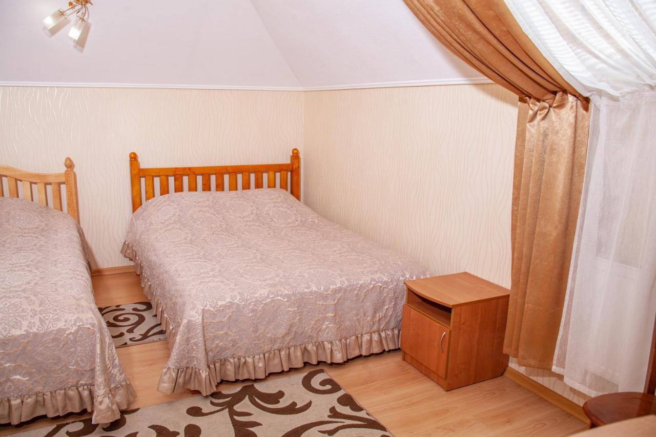 Hotel Piligrim 3 Mykolaiv Exterior photo